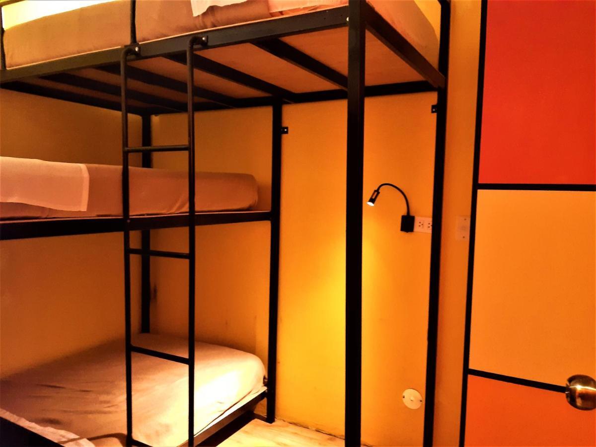 Happy Tree Hostel Peru Lima Exterior photo
